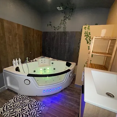 Brise Marine 2 -t3 - Jacuzzi - Clim - Terrasse -centre Apartment Perpignan
